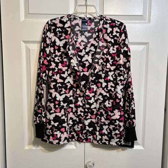 NWT Zoe + Chloe Size S Small Scrub Set Jacket & Top Breast Cancer Awareness - Picture 1 of 10